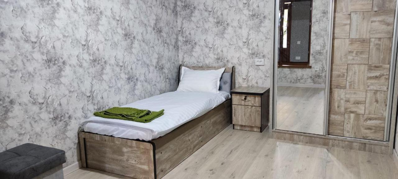 Nihol Apartment Tashkent Luaran gambar