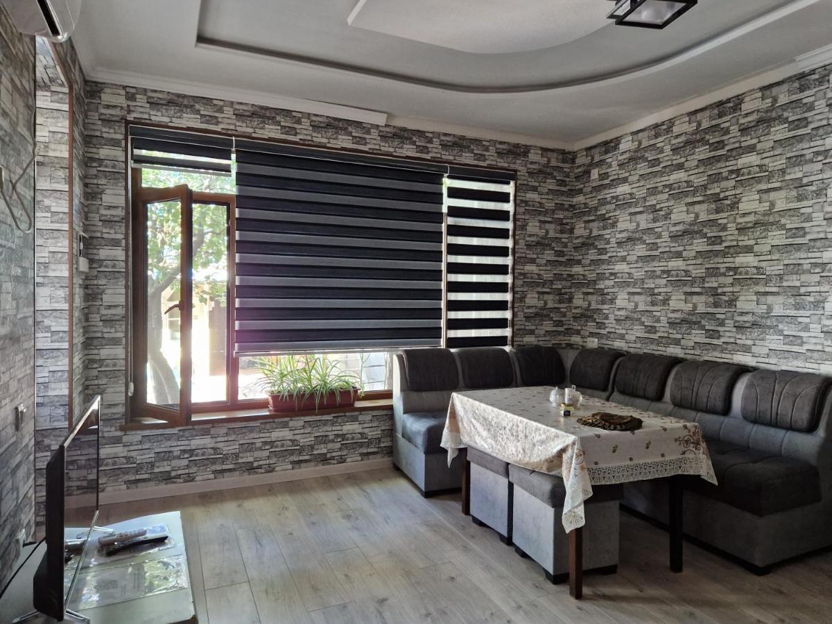 Nihol Apartment Tashkent Luaran gambar