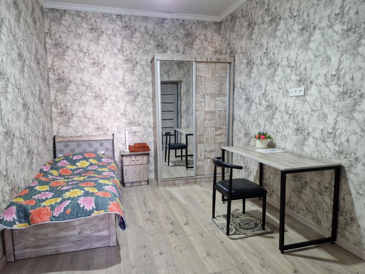 Nihol Apartment Tashkent Luaran gambar